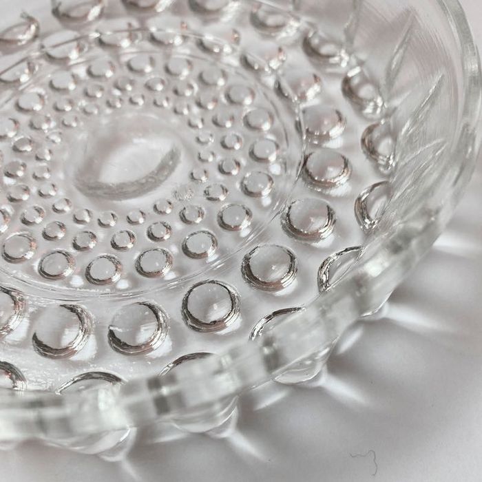 Szklane spodeczki miseczki