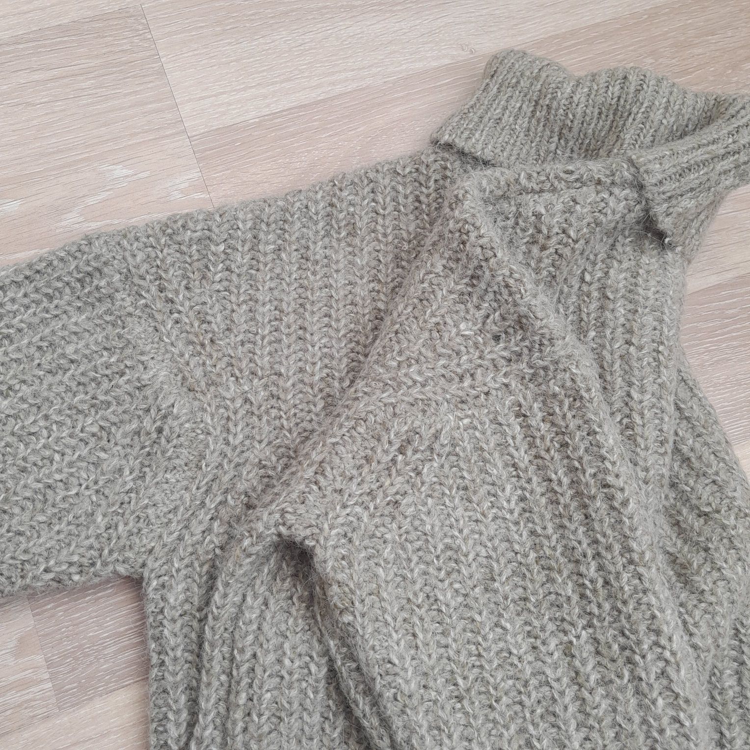 Светр жіночий ZARA Knit, розмір l, для s/m oversize