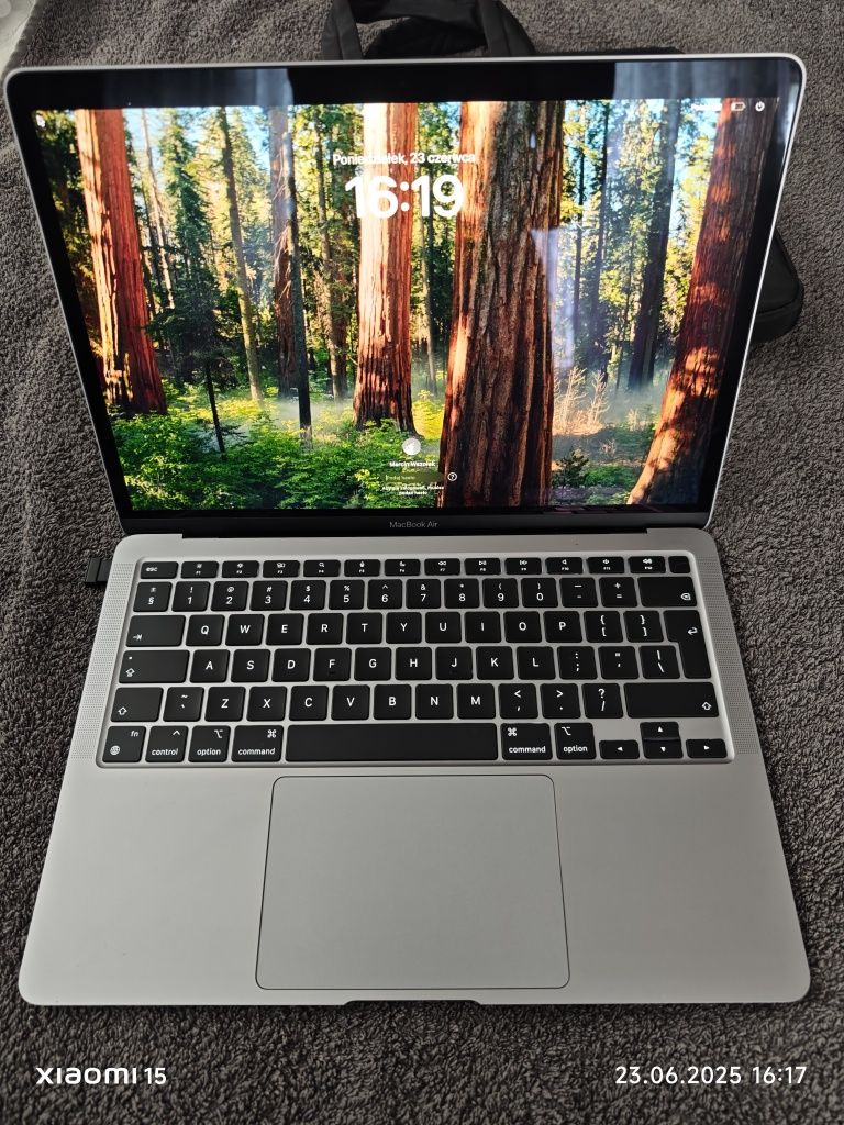 MacBook m1 jak nowy
