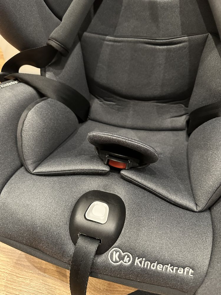 Автокрісло Kinderkraft Myway 0-36 Isofix Black