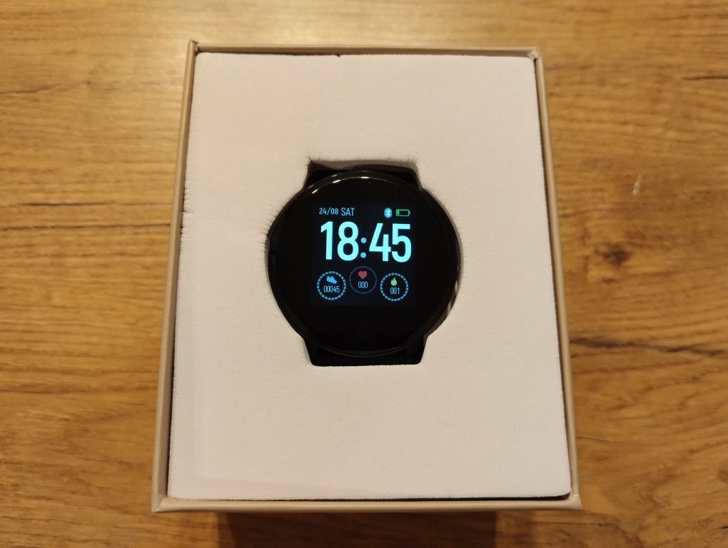 Nowy smartwatch Forever ForeVive Lite SB-315