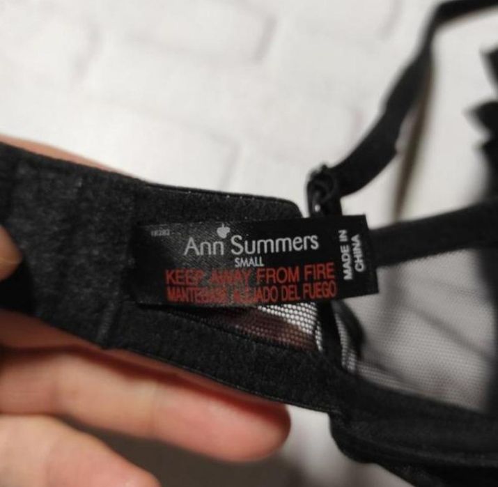 Нарядный секси пеньюар с трусиками и кружевом черный с красным