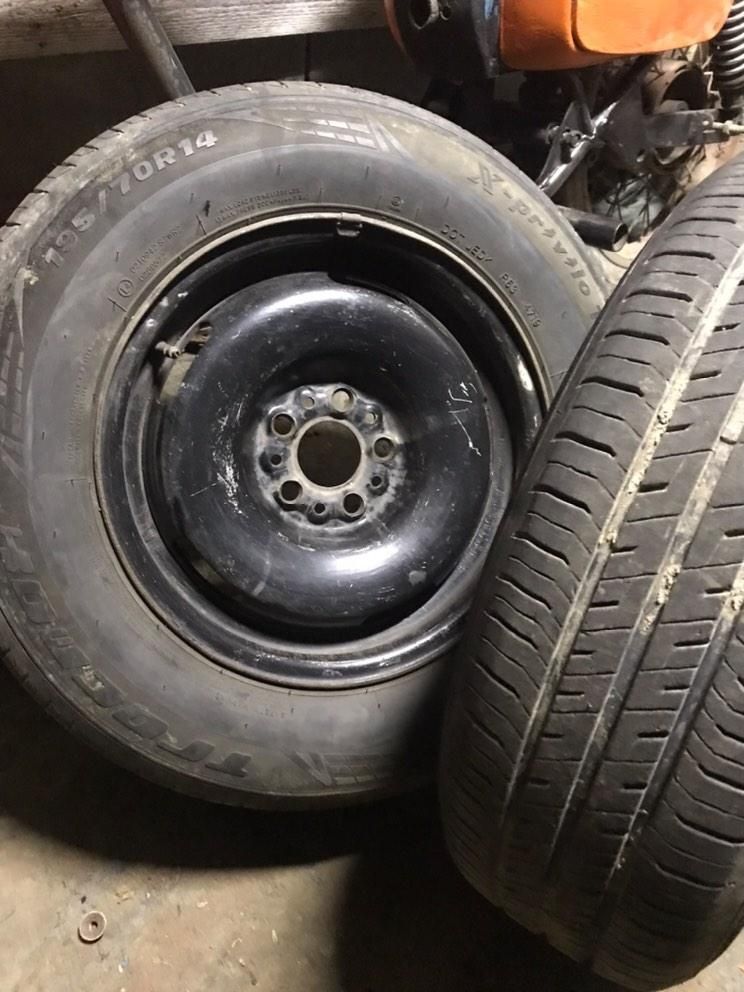 Продам резину з дисками r14 5.98