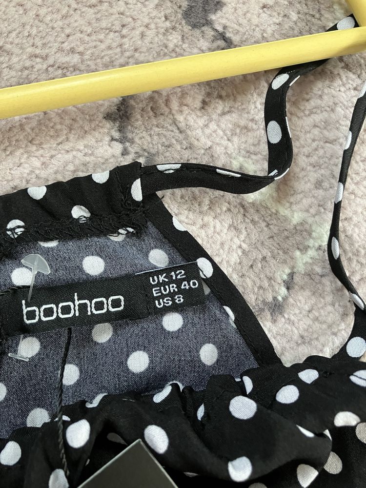 Kombinezon letni w grochy boohoo 40/42