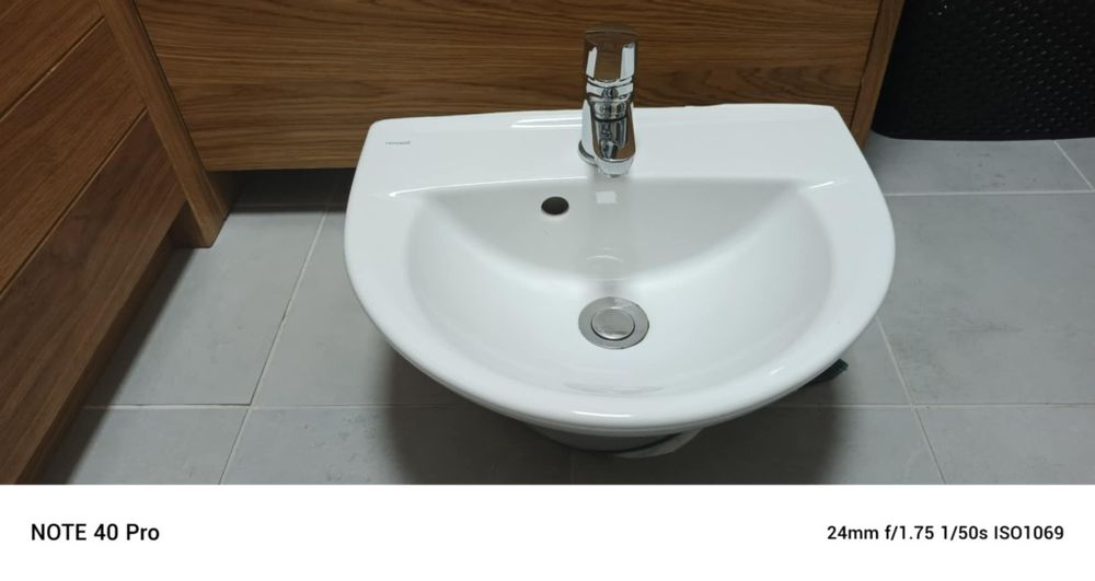 Cersanit umywalka łazienkowa z baterią