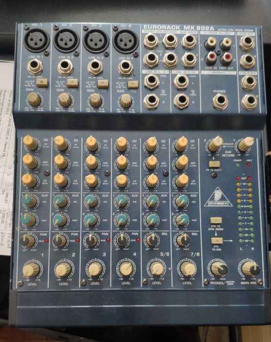 Мікшерний пульт Behringer eurorack model MX 802A