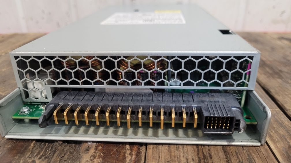 Блок питания EMERSON 2500W.