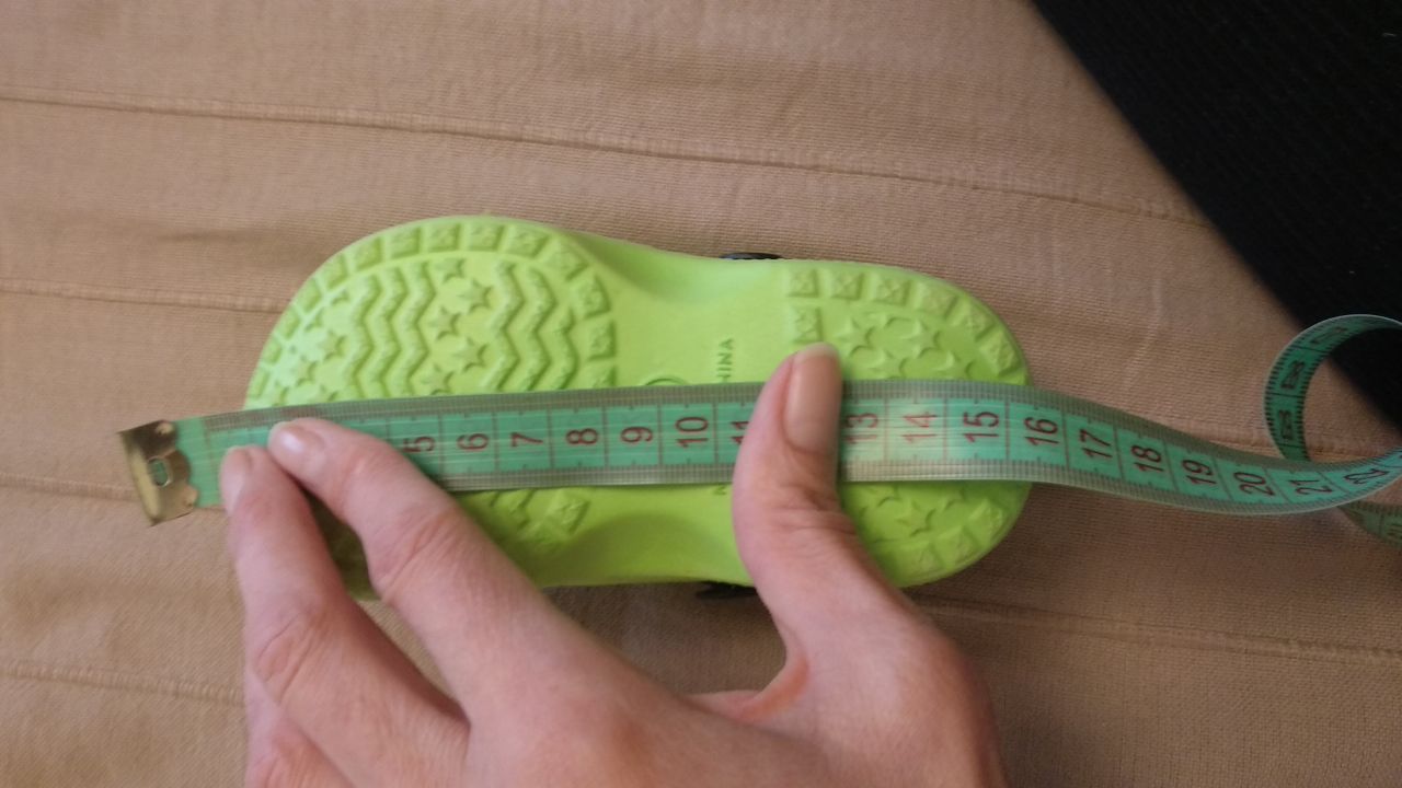 Босоніжки Crocs зелені