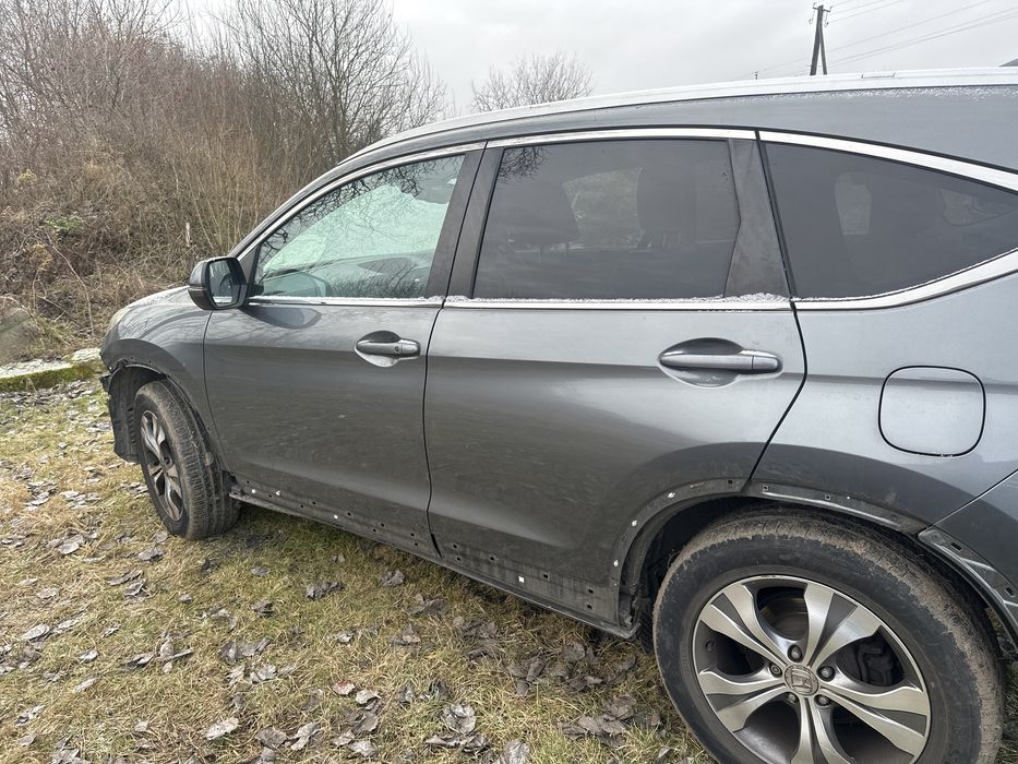 Двері дверь Honda CR-V 4 12-16 є різні кольори