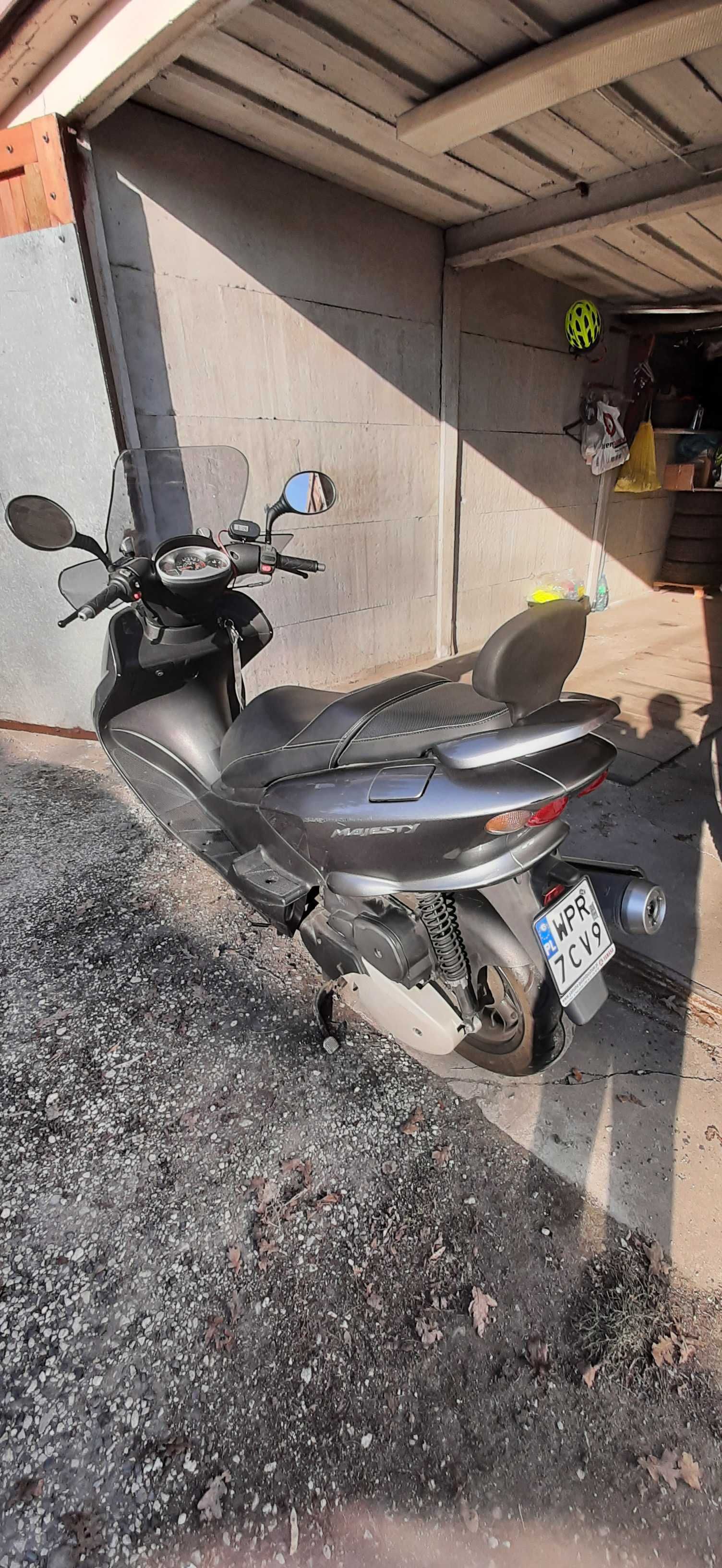 Skuter YamahaYP125R