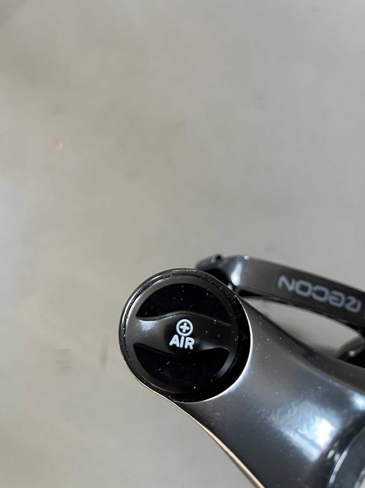 Amortyzator RockShox Recon Silver RL 29" 100mm skoku