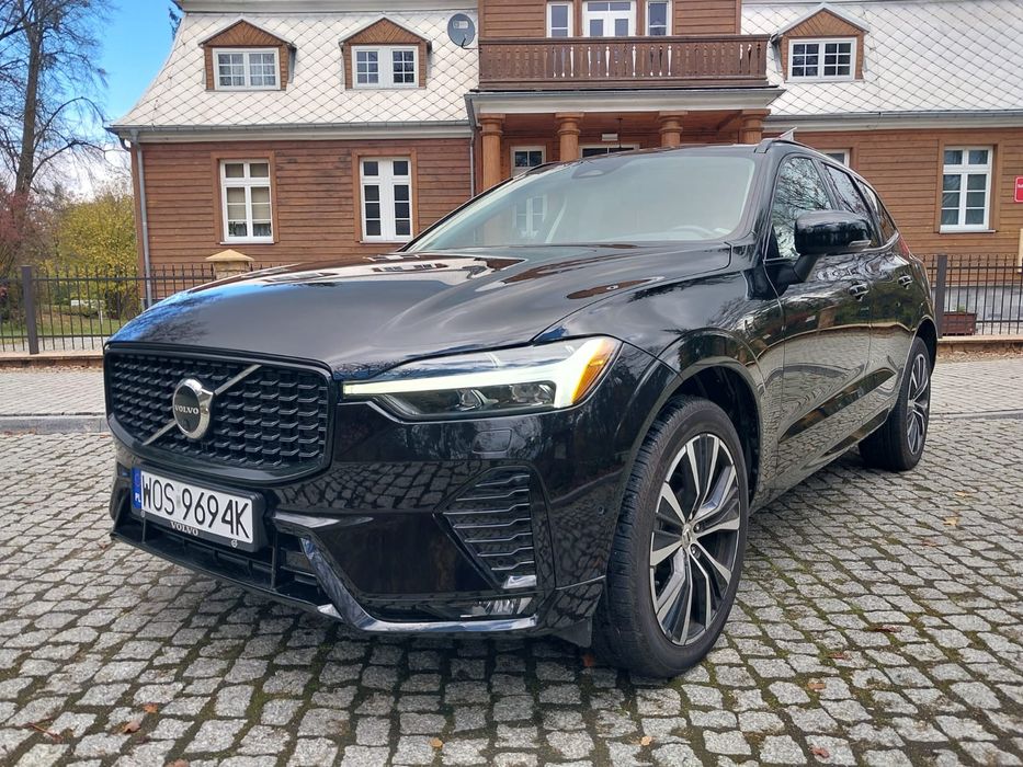 Volvo XC60 Plus Dark