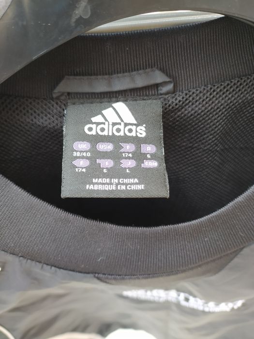 Ветровка  Адидас L, оригинал