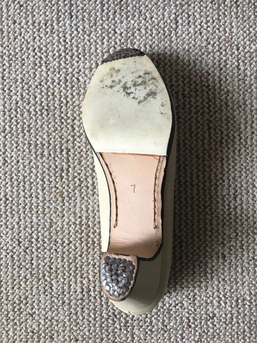 Sapatos Flamenco Beige