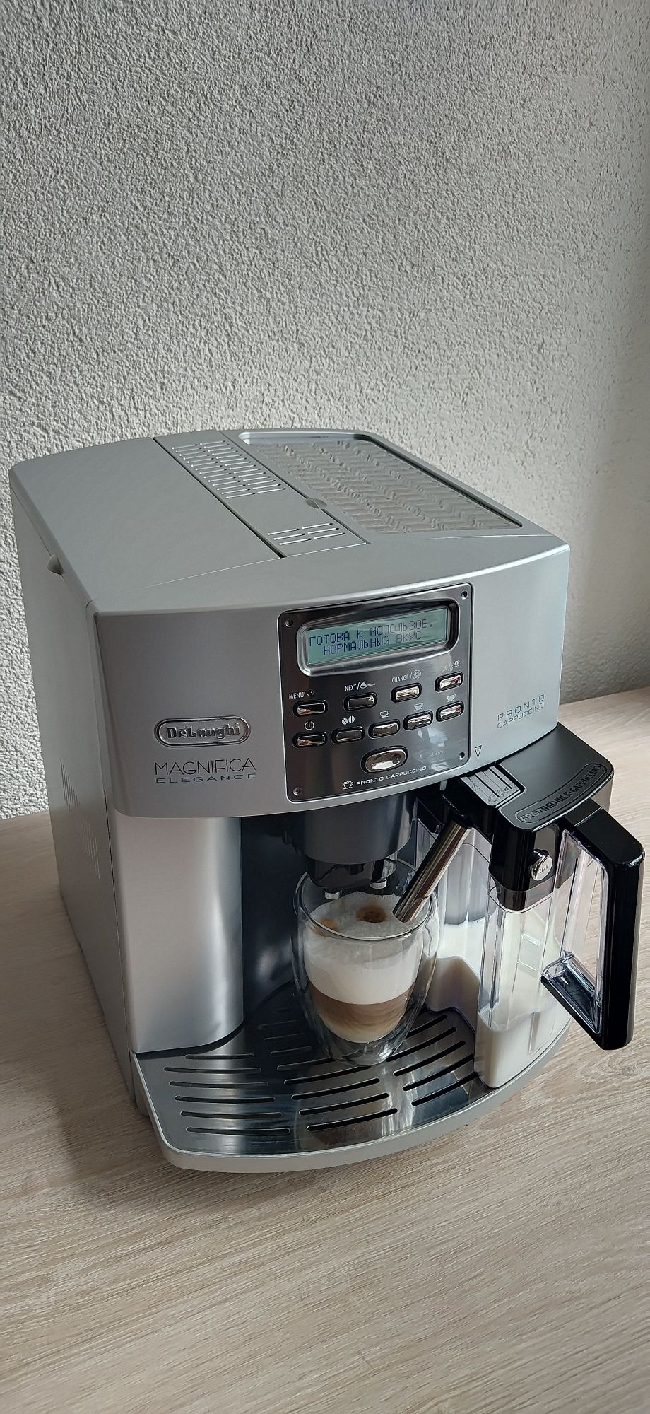 Кавомашина/кавоварка Delonghi Ptonto Cappuccino, esam 3500