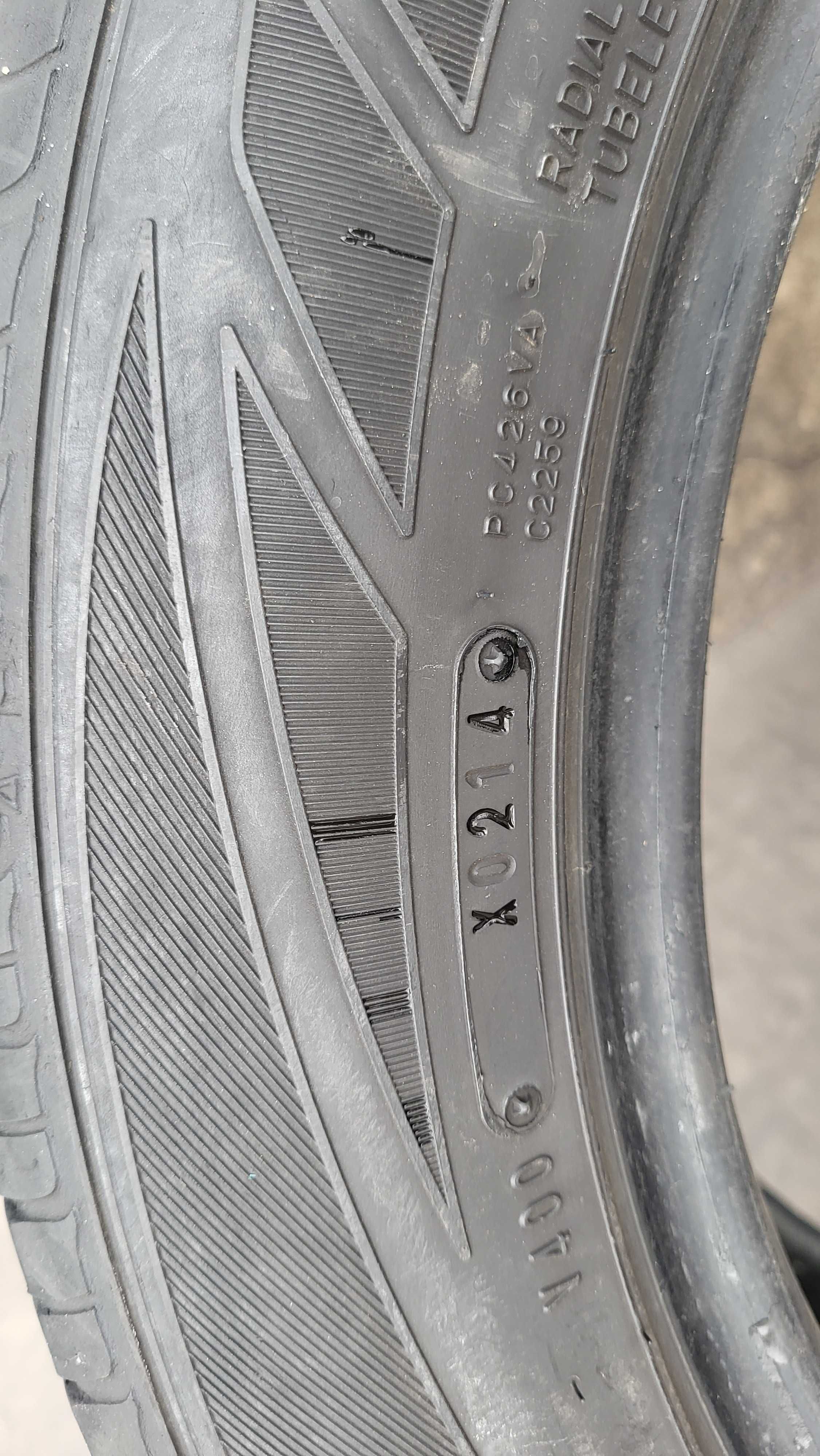 Шини DUNLOP 225/55 R18