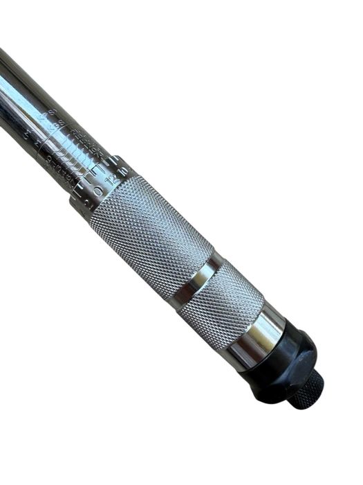 Klucz dynamometryczny - nasadki,przedłużka 1/2" 28-210Nm