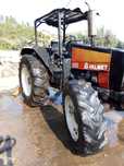 Trator VALMET 555 com Guincho Florestal