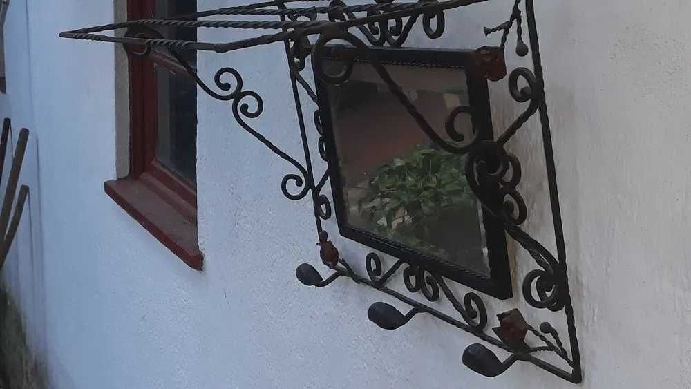 Antigo Bengaleiro em Ferro Anos 50