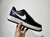 Кросівки Nike AIR FORCE 1 07 FN7804-001