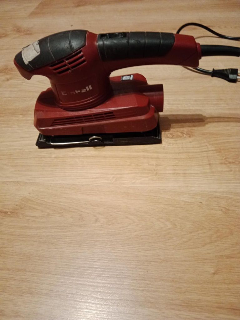 Szlifierka oscylacyjna marki Einhell TC os 1520.