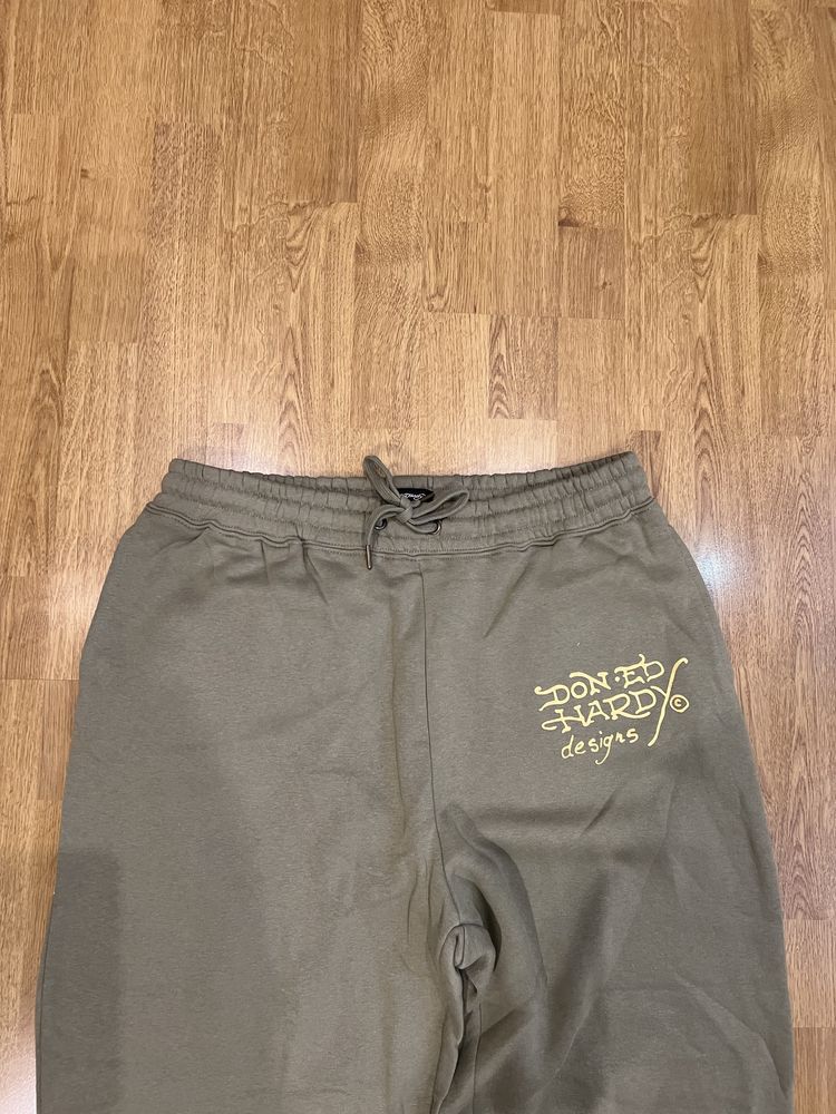 Spodnie dresowe ed hardy , rozmiar XL