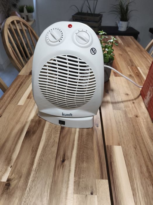 Ventilador ventoinha e ar quente novo ler anúncio