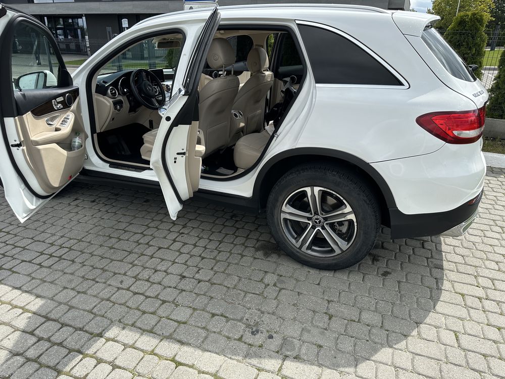 Mercedes GLC 300 2019 рік