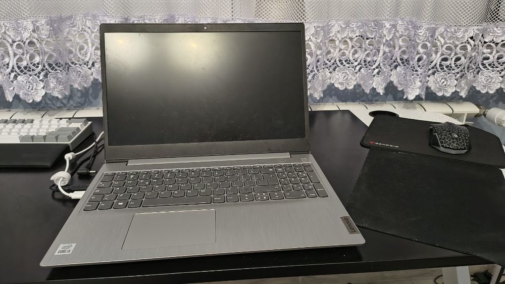Laptop Lenovo ideapad3