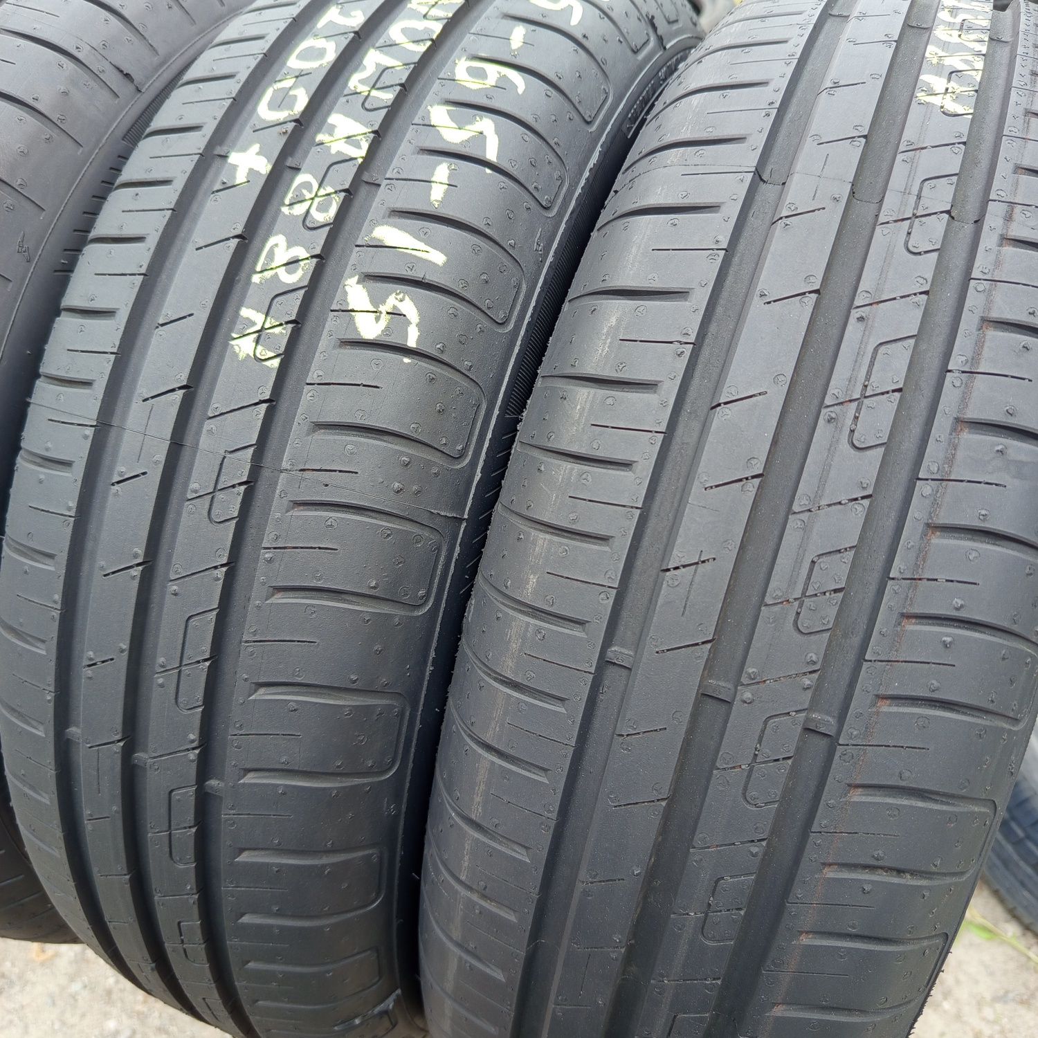 2 lub 4x 185/65r15 Goodyear EficientGrip Performance z 2023r DEMO