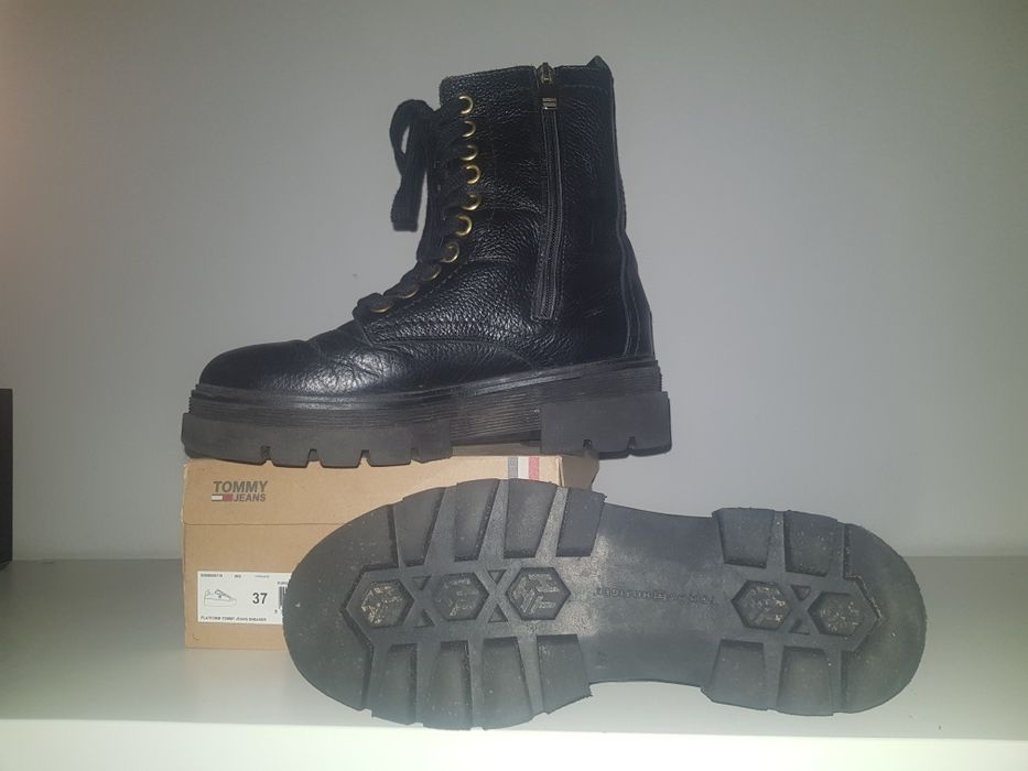 Buty damskie trapery czarne Tommy Hilfiger