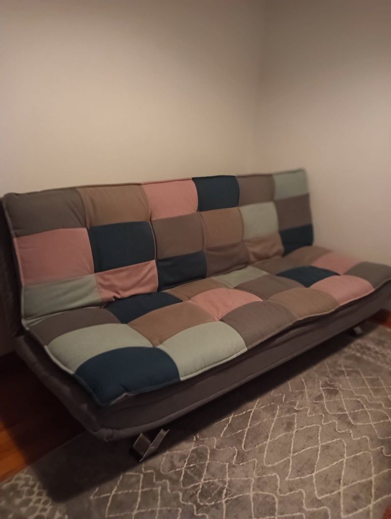 Sofá -Cama Dobrável em muito bom Estado -Apenas 200€
