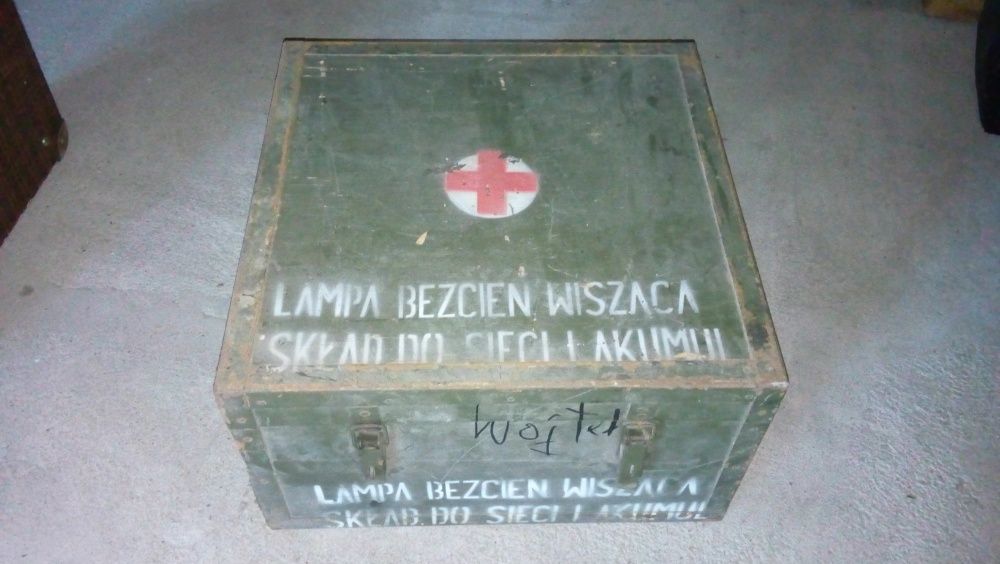 Lampa bezcieniowa, zabytkowa. Cena do uzgodnienia.