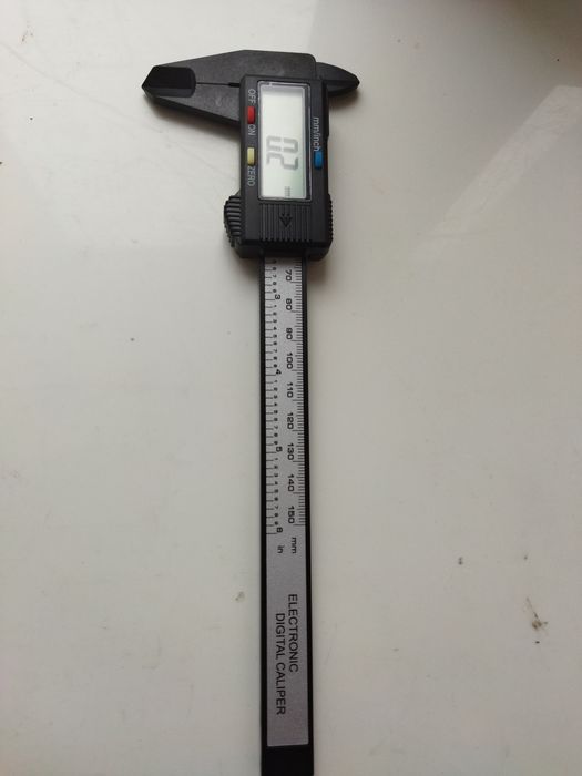 Продам пластиковый штангенцыркуль