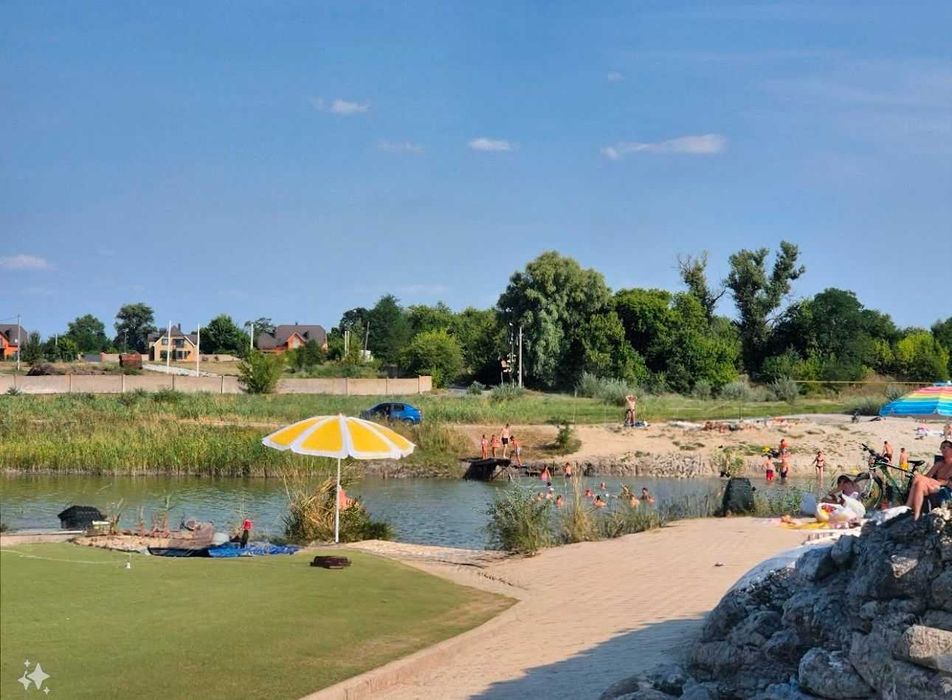 Продам участок в пос.Обуховка