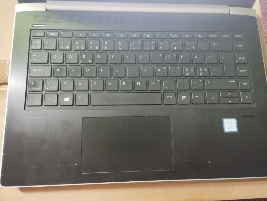 HP probook 440G5 i 58gen. 16GbRam SSD ADATA 240Gb.win11