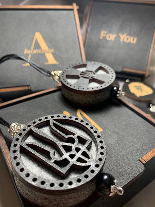 Пахнючка в авто! Дерев‘яний ароматизатор! Пахучка!