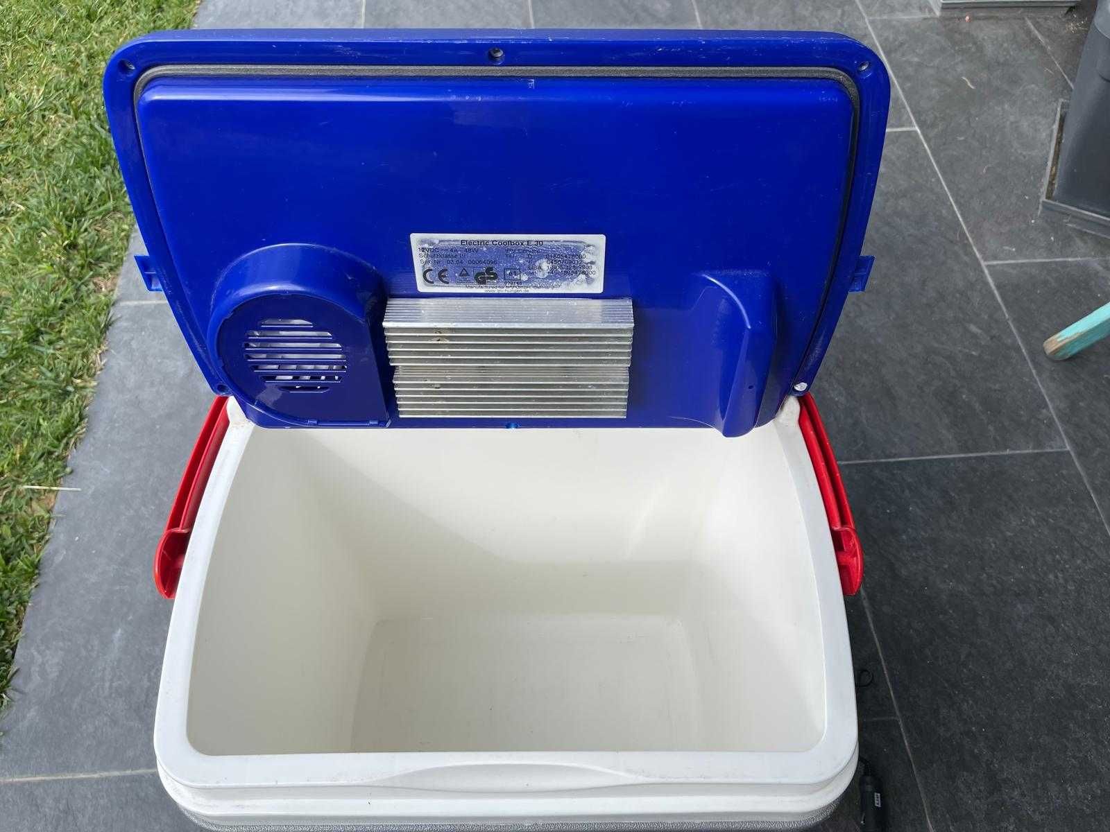 Coolbox/Geladeira 40x47 elétrica (liga no isqueiro do carro)