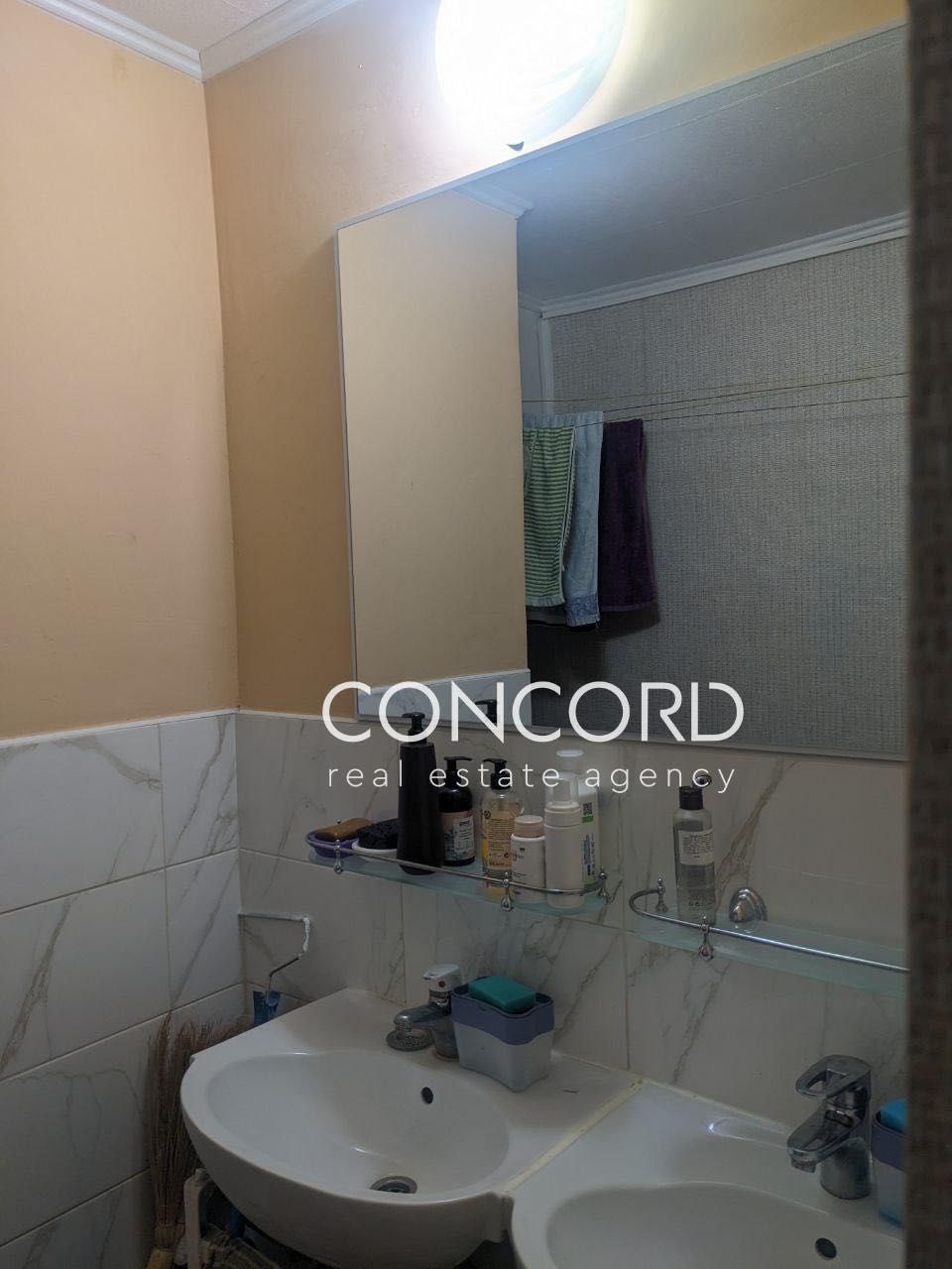 Голосіївський просп., 17-Б. Продам кімнату в гуртожитку