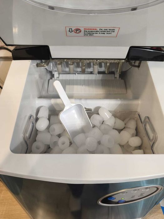 Kostkarka do lodu Hendi Arktic 15 kg