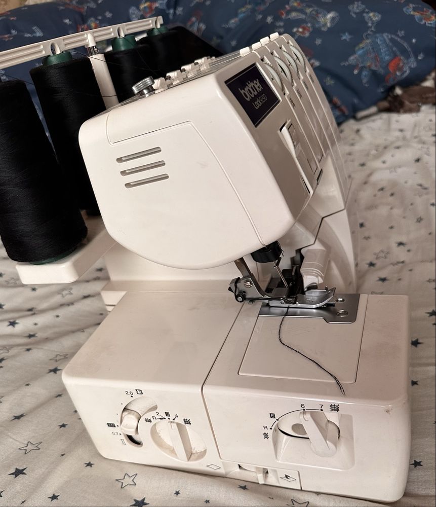 Швейна машина overlock Brother 929D lock, оверлок, бразер 929д