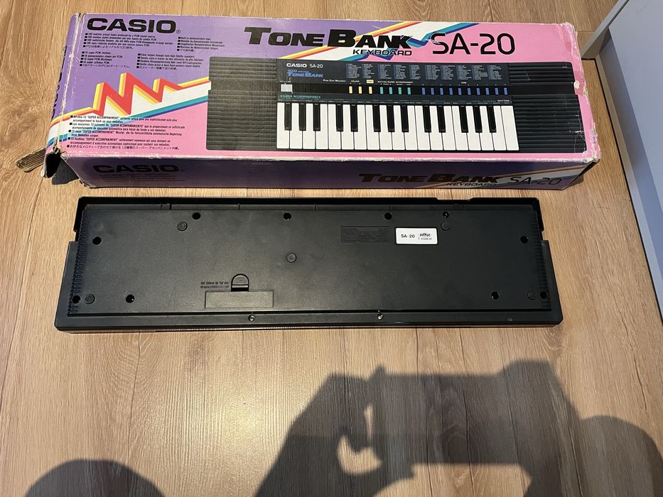 Casio Tone Bank Keyboard SA-20 vintage z lat 90.