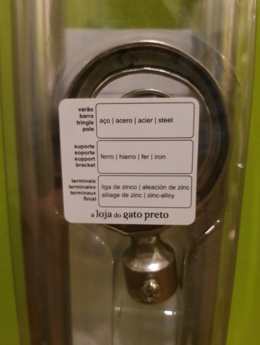 Varão em metal para cortinados