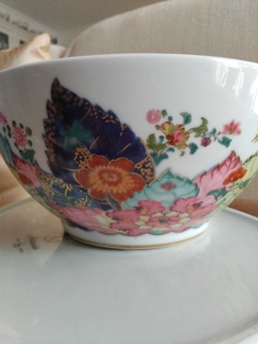 Taça Mottahedeh Vista Alegre, Tobacco Leaf ("Folha de Tabaco")