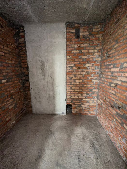 Продам 2-кімнатну квартиру в ЖК Крона Парк-2, будинок зданий