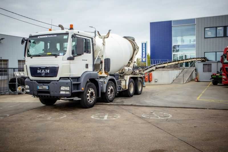 Вантажний автомобіль MAN TGS 32.400 BB+STETTER+BELT/BAND/TAPIS