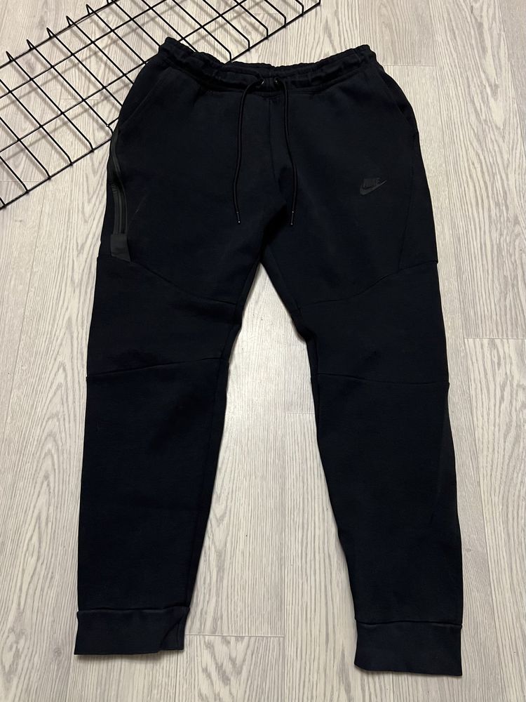 Спортивні штани Nike NSW Tech Fleece Jogger Black M Drill Найк
