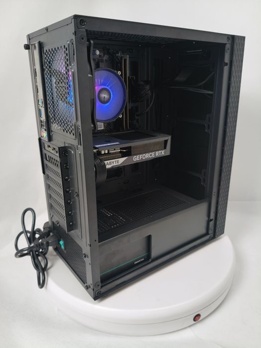 Komputer Gamingowy i5-13400, RTX 5060, 32 GB,SSD,Win 11 Pro