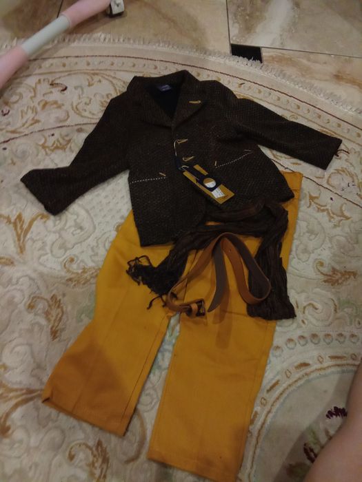 Модний костюм для хлопчика