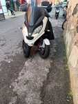 Vendo mota mp3 300 sport